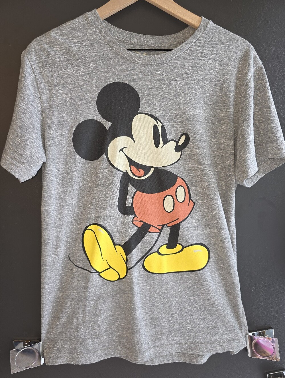 Grey Mickey Mouse Classic Tee w Lg Graphic. Sz M, UNISEX